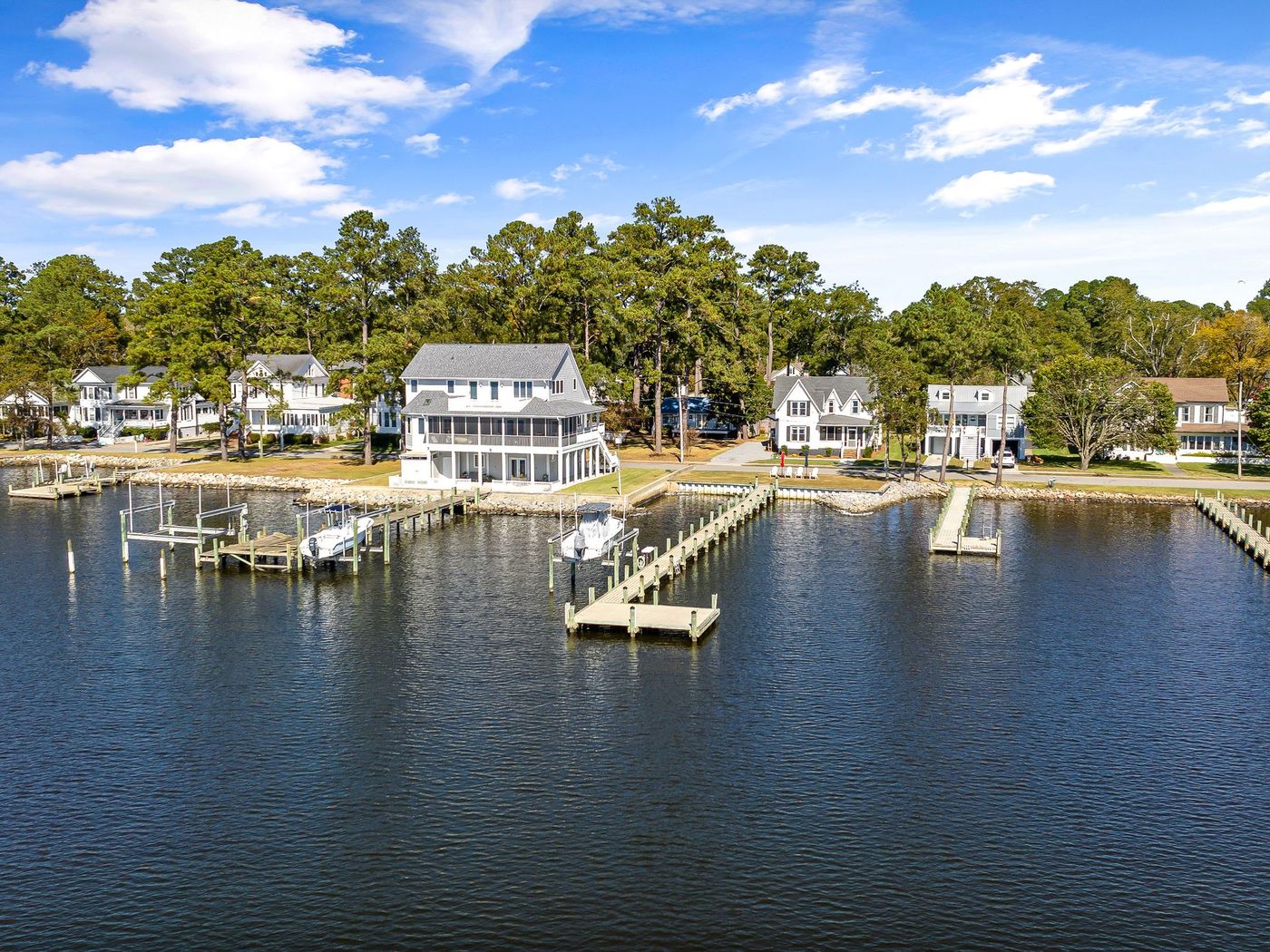 Lake homes with private docks along the shoreline